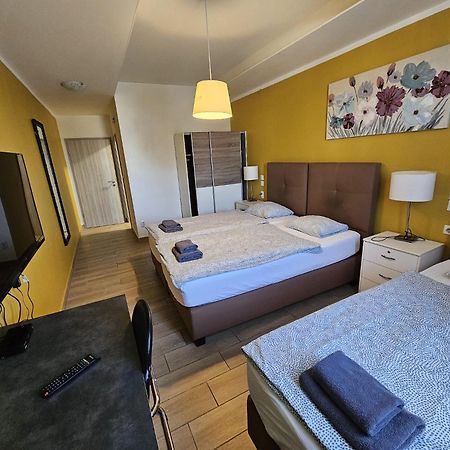 Royal Apartments & Rooms Zagreb Exterior photo