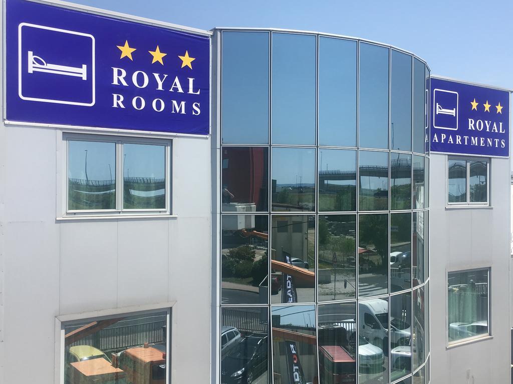 Royal Apartments & Rooms Zagreb Exterior photo
